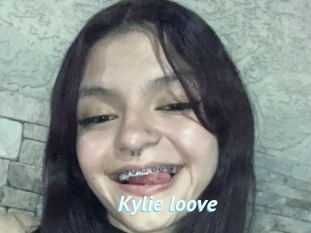 Kylie_loove