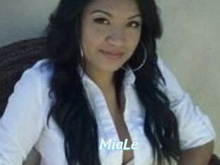 Mia_Le