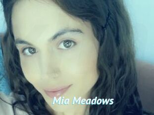 Mia_Meadows