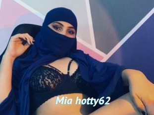 Mia_hotty62