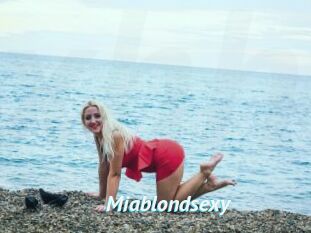 Miablondsexy