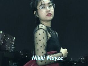 Nikki_Mayze