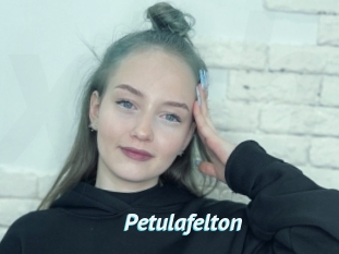 Petulafelton